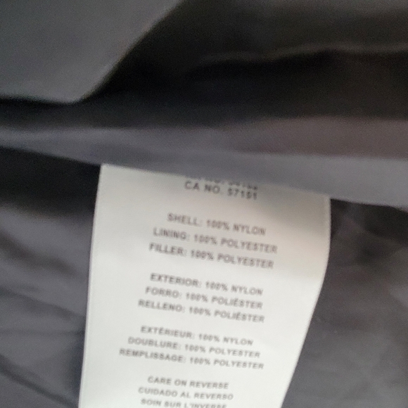 LEVIS Polished Quilted Megan Hooded Puffer Jacket Womens L Black Front Zip - Picture 6 of 6